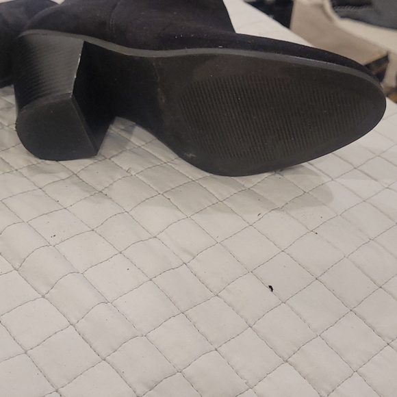 Banana Republic booties - Picture 3 of 7